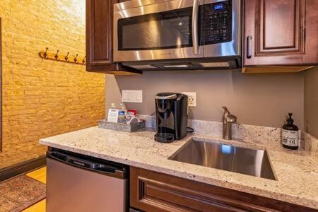 West Dundee Hip Urban Loft-Small Town Charm-124 Lofts #2 מראה חיצוני תמונה